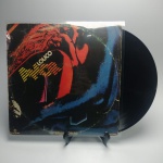 LP LOUCO AMOR INTERNACIONAL  - Estado de conservação: CAPA- B e MÍDIA - MB.  ATENÇÃO! Produto sendo vendido no estado conforme fotos. N(Novo) / MB(Muito Bom) / B(Bom) / M(Mediano) / R(Ruim). LPs podem ter pequenos riscos superficiais q possam causar chiados. Se necessário, solicitar mais fotos, vídeos ou perguntas para análise via e-mail contato.antig@gmail.com. Questione todas suas dúvidas antes de efetuar os lances, eles são IRREVOGÁVEIS e IRRETRATÁVEIS! Leia os Termos e Condições e a caixa de informações do leilão em Home no site www.antig.com.br dando ênfase nas Informações Importantes, ao efetuar o lance o arrematante concorda com Datas, Prazos e Regras da casa de leilões Antig.