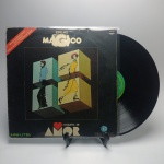 LP ESPELHO MÁGICO - Estado de conservação: CAPA- MB e MÍDIA - MB. ATENÇÃO! Produto sendo vendido no estado conforme fotos. N(Novo) / MB(Muito Bom) / B(Bom) / M(Mediano) / R(Ruim). LPs podem ter pequenos riscos superficiais q possam causar chiados. Se necessário, solicitar mais fotos, vídeos ou perguntas para análise via e-mail contato.antig@gmail.com. Questione todas suas dúvidas antes de efetuar os lances, eles são IRREVOGÁVEIS e IRRETRATÁVEIS! Leia os Termos e Condições e a caixa de informações do leilão em Home no site www.antig.com.br dando ênfase nas Informações Importantes, ao efetuar o lance o arrematante concorda com Datas, Prazos e Regras da casa de leilões Antig.