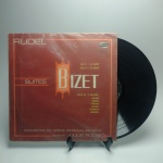 LP RUDEL SUITES BIBET - Estado de conservação: CAPA- MB e MÍDIA - B. ATENÇÃO! Produto sendo vendido no estado conforme fotos. N(Novo) / MB(Muito Bom) / B(Bom) / M(Mediano) / R(Ruim). LPs podem ter pequenos riscos superficiais q possam causar chiados. Se necessário, solicitar mais fotos, vídeos ou perguntas para análise via e-mail contato.antig@gmail.com. Questione todas suas dúvidas antes de efetuar os lances, eles são IRREVOGÁVEIS e IRRETRATÁVEIS! Leia os Termos e Condições e a caixa de informações do leilão em Home no site www.antig.com.br dando ênfase nas Informações Importantes, ao efetuar o lance o arrematante concorda com Datas, Prazos e Regras da casa de leilões Antig.