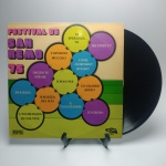 LP FESTIVAL DE SAN REMO 75 - Estado de conservação: CAPA- MB e MÍDIA - MB. ATENÇÃO! Produto sendo vendido no estado conforme fotos. N(Novo) / MB(Muito Bom) / B(Bom) / M(Mediano) / R(Ruim). LPs podem ter pequenos riscos superficiais q possam causar chiados. Se necessário, solicitar mais fotos, vídeos ou perguntas para análise via e-mail contato.antig@gmail.com. Questione todas suas dúvidas antes de efetuar os lances, eles são IRREVOGÁVEIS e IRRETRATÁVEIS! Leia os Termos e Condições e a caixa de informações do leilão em Home no site www.antig.com.br dando ênfase nas Informações Importantes, ao efetuar o lance o arrematante concorda com Datas, Prazos e Regras da casa de leilões Antig.