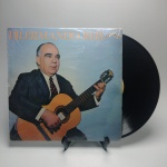 LP DILERMANDO REIS APLAUSO -  Estado de conservação: CAPA- MB e MÍDIA - MB. ATENÇÃO! Produto sendo vendido no estado conforme fotos. N(Novo) / MB(Muito Bom) / B(Bom) / M(Mediano) / R(Ruim). LPs podem ter pequenos riscos superficiais q possam causar chiados. Se necessário, solicitar mais fotos, vídeos ou perguntas para análise via e-mail contato.antig@gmail.com. Questione todas suas dúvidas antes de efetuar os lances, eles são IRREVOGÁVEIS e IRRETRATÁVEIS! Leia os Termos e Condições e a caixa de informações do leilão em Home no site www.antig.com.br dando ênfase nas Informações Importantes, ao efetuar o lance o arrematante concorda com Datas, Prazos e Regras da casa de leilões Antig.