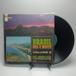 LP LUIZ ARRUDA E SUA ORQUESTRA BRASIL DIA E NOITE VOL. 2  - Estado de conservação: CAPA- MB e MÍDIA - MB.  ATENÇÃO! Produto sendo vendido no estado conforme fotos. N(Novo) / MB(Muito Bom) / B(Bom) / M(Mediano) / R(Ruim). LPs podem ter pequenos riscos superficiais q possam causar chiados. Se necessário, solicitar mais fotos, vídeos ou perguntas para análise via e-mail contato.antig@gmail.com. Questione todas suas dúvidas antes de efetuar os lances, eles são IRREVOGÁVEIS e IRRETRATÁVEIS! Leia os Termos e Condições e a caixa de informações do leilão em Home no site www.antig.com.br dando ênfase nas Informações Importantes, ao efetuar o lance o arrematante concorda com Datas, Prazos e Regras da casa de leilões Antig.