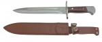 BAIONETA/FACA - Baioneta e faca AK-47, CCCP, inspirada no design icônico das baionetas militares, esta faca possui uma funcionalidade e grande robustez para quem coleciona. Lâmina em aço inox, cabo anatômico com pegada segura, bainha resistente em couro. Medida: 35cm. Observação: ínfimas marcas.