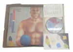 MIMO - NOKAUTE - Antigo jogo de tabuleiro feita pela empresa brasileira MIMO nos anos 80. O jogo é projetado para 2 jogadores e o objetivo é nocautear o lutador oponente usando movimentos estratégicos baseados em dados. Observação: Caixa com pequenas avarias, pode ocorrer ausência de peça.
