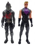 HASBRO / MARVEL e EPIC GAMES / FORTNITE - Lote com 2 figuras de ação das franquias Marvel, sendo o Gavião Arqueiro e Fortnite sendo o Black Knight.  Ambos em plástico rígido, articulados, medida: 29cm. Possuem pequenas marcas de uso.