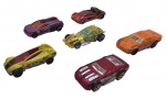 MATTEL - HOT WHEELS - Lote com 6 miniaturas Hot Wheels em escala 1:64. Diversos modelos, feitos de ferro com partes plásticas. Possuem pequenos detalhes e marcas de uso.