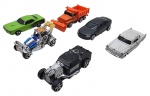 MAISTO - Lote com 6 miniaturas Maisto em escala 1:64. Diversos modelos, feitos de ferro com partes plásticas. Possuem pequenos detalhes e marcas de uso.