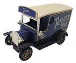 LLEDO DAYS GONE - Antiga miniatura de ferro com partes plásticas da Lledo, coleção Days Gone, feito na Inglaterra nos anos 80. Escala 1:50 / 1:64 (box scale). Retrata carro da Tetley's Teas. Pode conter ínfimas marcas.