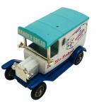 LLEDO DAYS GONE - Antiga miniatura de ferro com partes plásticas da Lledo, coleção Days Gone, feito na Inglaterra nos anos 80. Escala 1:50 / 1:64 (box scale). Retrata carro da Wonder Bread. Pode conter ínfimas marcas.