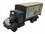 LLEDO - Antiga miniatura de ferro com partes plásticas da Lledo, coleção Days Gone, feito na Inglaterra nos anos 80. Escala 1:50 / 1:64 (box scale). Retrata caminhão Bisto. Pode conter ínfimas marcas.