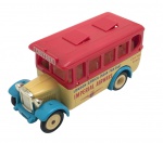 LLEDO - Antiga miniatura de ferro com partes plásticas da Lledo, coleção Days Gone, feito na Inglaterra nos anos 80. Escala 1:50 / 1:64 (box scale). Retrata ônibus Imperial Airways. Pode conter ínfimas marcas.