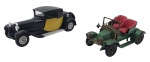 MATCHBOX - MODELS OF YESTERYEAR - Lote com 2 miniaturas Matchbox, feitos na Inglaterra, em metal e partes plásticas, escala 1:55 e 1:46. Anos 70-80. Modelos: BUGATTI TYPE 44 1928 e RENAULT Nº2 1911. Pode conter ínfimas marcas e desgastes.