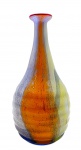 MURANO - Vaso multicolorido com borda no estilo gola, e corpo abaulado com detalhes ondulados na base. Medidas: 32 x 15 cm. Com trincados e bicados.