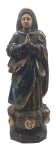 ARTE SACRA - Antiga imagem de Nossa Senhora da Conceição, no estilo Barroco, com três faces de anjos na base e pedestal octogonal; em madeira nobre policromada, ricamente entalhada. Medidas: 57 x 17 x 15 cm. Com desgastes na pintura relacionados à passagem do tempo.