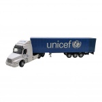 HONGWELL TOYS - VOLVO GLOBETROTTER XL UNICEF - Miniatura de caminhão Volvo retratando UNICEF, em escala 1:43. Feito em ferro com partes plásticas, carroceria móvel, rodas móveis com pneus de borracha, partes plásticas. Pode conter ínfimas marcas ou desgastes.