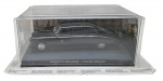 ALTAYA - 007 JAMES BOND CARS COLLECTION - DAIMLER LIMOUSINE - CASSINO ROYALE - Miniatura do carro do icônico personagem James Bond, o espião 007, o Daimler Limousine do filme Cassino Royale, em escala 1:43, feito em metal com partes plásticas, protegido em uma caixa expositora de acrílico com cenário embutido. Ano: 2008. Lacrado.