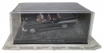 ALTAYA - 007 JAMES BOND CARS COLLECTION - CHEVROLET BEL AIR - DR NO - Miniatura do carro do icônico personagem James Bond, o espião 007, o Chevrolet Bel Air do filme 007 Contra DR. NO, em escala 1:43, feito em metal com partes plásticas, protegido em uma caixa expositora de acrílico com cenário embutido. Ano: 2008. Lacrada.