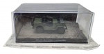 ALTAYA - 007 JAMES BOND CARS COLLECTION - WILLYS JEEP M606 - OCTOPUSSY - Miniatura do carro  do icônico personagem James Bond, o espião 007, o Willys Jeep M606 do filme 007 Contra Octopussy, em escala 1:43, feito em metal com partes plásticas, protegido em uma caixa expositora de acrílico com cenário embutido. Ano: 2008. Lacrada.