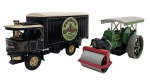 MATCHBOX -  MODELS OF YESTERYEAR - Lote com 2 miniaturas Matchbox, feitas na Inglaterra, antigas,  retratando AVELING & PORTER STEAM ROAD ROLLER e 1918 ATKINSON STEAM WAGON, em escala 1:47, com partes móveis, rodas livres, pneus de borracha e feita de metal com partes plásticas. Pode conter ínfimas marcas ou desgastes.