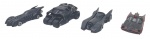 SHELL - V-POWER - DC COMICS - BATMAN - Lote com 4 miniaturas em escala 1:43 de batmóveis sendo o clássico de 1966, o Tumbler, o de 1989 e o de 1997. Feitos em plástico rígido. Movidos à fricção. Batmóvel 1997 com pequena avaria na parte traseira, não testados.