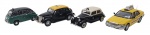 COLEÇÃO TÁXIS DO MUNDO - Lote com 4 miniaturas representando táxis que marcaram e marcam no Brasil o no mundo, modelos de carros que foram ou são usados como táxis por diversos países. Feitos em metal com partes plásticas, rodas livres pneus de borracha. Escala 1:43. Podem conter ínfimas marcas.
