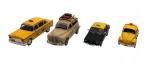 COLEÇÃO TÁXIS DO MUNDO - Lote com 4 miniaturas representando táxis que marcaram e marcam no Brasil o no mundo, modelos de carros que foram ou são usados como táxis por diversos países. Feitos em metal com partes plásticas, rodas livres pneus de borracha. Escala 1:43. Podem conter ínfimas marcas. Retrovisor da Kombi avariado.