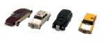COLEÇÃO TÁXIS DO MUNDO - Lote com 4 miniaturas representando táxis que marcaram e marcam no Brasil o no mundo, modelos de carros que foram ou são usados como táxis por diversos países. Feitos em metal com partes plásticas, rodas livres pneus de borracha. Escala 1:43. Podem conter ínfimas marcas.