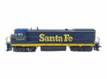 FERROMODELISMO, uma (1) locomotiva Santa Fe nº 6308, em escala para ferrorama, em material plástico e ferro, na cor azul com detalhes amarelos, inscrição lateral e corrimãos aplicados. Peça para composição ferroviária, apresentando sinais de uso, medindo 5x3,5x21cm.