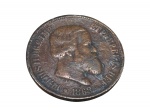 NUMISMÁTICA, uma (1) moeda do Império do Brasil, 20 réis, ano 1868, com efígie de D. Pedro II no anverso e brasão imperial no reverso. Peça em metal acobreado, apresentando escurecimento, medindo 2,5cm de diâmetro.