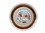 PORCELANARTE, um (1) prato decorativo confeccionado em porcelana na tonalidade branca, decorada por paisagem campestre de inverno em policromia, espessa faixa em ouro e na tonalidade rosa com decoração floral, apresentando falhas na douração, medindo 32cm de diâmetro.