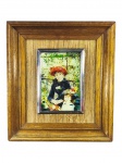 QUADRO, uma (1) reprodução da famosa obra impressionista "Duas Irmãs (no Terraço)", pintada por Pierre-Auguste Renoir em 1881, emoldurada em madeira com frente em vidro abaulado, medindo 32x28,5cm.