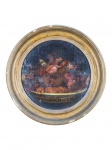 QUADRO, "Natureza Morta", óleo sobre madeira ou eucatex, representando frutas e flores sobre recipiente decorativo, em tonalidades escuras e terrosas, apresenta marcas do tempo, craquelês, riscos, desgastes e pontos de perda na imagem, moldura redonda em madeira com patina dourada com desgastes, pequenas perdas e sinais de uso, medindo 47cm e obra 34cm.