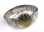 Vintage Coleção, Relógio Orient 3 Estrelas, Verde Degradee, Automático, 1980`s, Funcionando, todo original em Aço, medindo 38mm de diâmetro, Segundeiro Central, Calendário Duplo de Câmbio Rápido, Cifras Douradas Polidas em Relevo. Coroa embutida posição 3hs. Fundo em Aço de Rosca. Pulseira Original com Regulagem para pulsos de 20cm