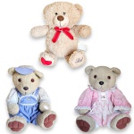 CONJUNTO DE PELÚCIAS, REPRESENTANDO URSO, COR BEGE, COMPOSTO POR TRÊS PEÇAS, SENDO: UM, MARCA LINDT; UM, MARCA SING ALONG FRIENDS, MODELO BOY BEAR E UM, MARCA SING ALONG FRIENDS, MODELO GIRL BEAR. APRESENTAM MARCAS DO TEMPO, USO, DESGASTES E/OU PEQUENAS IMPERFEIÇÕES COMPATÍVEIS COM SUA UTILIZAÇÃO E ESTADO DE CONSERVAÇÃO, CONFORME FOTOS EXTRAS.