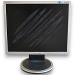 SAMSUNG - MONITOR, MODELO SYNCMASTER 740B PLUS. NÃO TESTADO, SEM GARANTIAS FUTURAS. APRESENTA MARCAS DO TEMPO, USO, DESGASTES E/OU PEQUENAS IMPERFEIÇÕES COMPATÍVEIS COM SUA UTILIZAÇÃO E ESTADO DE CONSERVAÇÃO, CONFORME FOTOS EXTRAS.