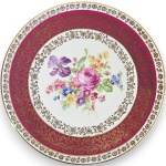 PRATO DECORATIVO, MADE IN GERMANY, EXECUTADO EM PORCELANA ESMALTADA E VITRIFICADA, RICAMENTE ORNADO COM RESERVA CENTRAL FLORAL POLICROMADA, REPRESENTANDO ARRANJO DE FLORES CAMPESTRES, BORDAS COM DECORAÇÕES FLORAIS DOURADAS E FILETES EM OURO, MEDINDO 19,5 CM. APRESENTA MARCAS DO TEMPO, USO, PEQUENOS RISCOS, DESGASTES NOS DOURAMENTOS, CRAQUELÊS NO ESMALTE E/OU IMPERFEIÇÕES COMPATÍVEIS COM SUA UTILIZAÇÃO E ESTADO DE CONSERVAÇÃO, CONFORME FOTOS EXTRAS.