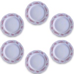 CONJUNTO, PARTE DE SERVIÇO DE JANTAR, MADE IN CHINA, EXECUTADO EM PORCELANA ESMALTADA E VITRIFICADA, COM DELICADA DECORAÇÃO FLOREADA POLICROMADA EM PADRÃO RAMALHETES E DETALHES DE GUIRLANDAS NAS BORDAS DE ABAS REBAIXADAS, COMPOSTO POR SEIS PRATOS RASOS, MEDINDO 22,5 CM CADA. APRESENTAM MARCAS DO TEMPO, USO, CRAQUELÊS, PEQUENOS RISCOS, DESGASTES E/OU IMPERFEIÇÕES COMPATÍVEIS COM SUA UTILIZAÇÃO E ESTADO DE CONSERVAÇÃO, CONFORME FOTOS EXTRAS.