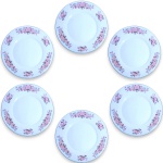 CONJUNTO, PARTE DE SERVIÇO DE JANTAR, MADE IN CHINA, EXECUTADO EM PORCELANA ESMALTADA E VITRIFICADA, COM DELICADA DECORAÇÃO FLOREADA POLICROMADA EM PADRÃO RAMALHETES E DETALHES DE GUIRLANDAS NAS BORDAS DE ABAS REBAIXADAS, COMPOSTO POR SEIS PRATOS SOBREMESA, MEDINDO 18 CM CADA. APRESENTAM MARCAS DO TEMPO, USO, CRAQUELÊS, PEQUENOS RISCOS, DESGASTES E/OU IMPERFEIÇÕES COMPATÍVEIS COM SUA UTILIZAÇÃO E ESTADO DE CONSERVAÇÃO, CONFORME FOTOS EXTRAS.