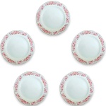 CONJUNTO, PARTE DE SERVIÇO DE JANTAR, MADE IN CHINA, EXECUTADO EM PORCELANA ESMALTADA E VITRIFICADA, COM DELICADA DECORAÇÃO FLOREADA POLICROMADA EM PADRÃO RAMALHETES E DETALHES DE GUIRLANDAS NAS BORDAS DE ABAS REBAIXADAS, COMPOSTO POR CINCO PRATOS RASOS, MEDINDO 23 CM CADA. APRESENTAM MARCAS DO TEMPO, USO, CRAQUELÊS, PEQUENOS RISCOS, DESGASTES E/OU IMPERFEIÇÕES COMPATÍVEIS COM SUA UTILIZAÇÃO E ESTADO DE CONSERVAÇÃO, CONFORME FOTOS EXTRAS.