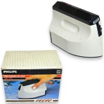PHILIPS - MINI ASPIRADOR DE MESA, MODELO SBC 270. EM SUA EMBALAGEM ORIGINAL, NUNCA UTILIZADO, PRESERVANDO AS CARACTERÍSTICAS DE ARMAZENAMENTO DE FÁBRICA. APRESENTA APENAS MARCAS DE ARMAZENAMENTO E DO TEMPO COMPATÍVEIS COM SEU ESTADO DE CONSERVAÇÃO, CONFORME FOTOS EXTRAS. NÃO FORAM TESTADOS ESTADO DE FUNCIONAMENTO, INTEGRIDADE E/OU FUNCIONALIDADES DOS ITENS. ESCLAREÇA TODAS AS DÚVIDAS ANTES DE EFETUAR SEU LANCE, QUE SERÁ CONSIDERADO IRREVOGÁVEL E IRRETRATÁVEL. CONSULTE PREVIAMENTE OS TERMOS E CONDIÇÕES DISPONÍVEIS NO SITE. CONTATO (21) 98264-3000.