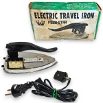 FOUR STAR - FERRO PARA PASSAR ROUPAS, MODELO TRAVEL IRON FS-7006. EM SUA EMBALAGEM ORIGINAL, NUNCA UTILIZADO, PRESERVANDO AS CARACTERÍSTICAS DE ARMAZENAMENTO DE FÁBRICA. APRESENTA APENAS MARCAS DE ARMAZENAMENTO E DO TEMPO COMPATÍVEIS COM SEU ESTADO DE CONSERVAÇÃO, CONFORME FOTOS EXTRAS. NÃO FORAM TESTADOS ESTADO DE FUNCIONAMENTO, INTEGRIDADE E/OU FUNCIONALIDADES DOS ITENS. ESCLAREÇA TODAS AS DÚVIDAS ANTES DE EFETUAR SEU LANCE, QUE SERÁ CONSIDERADO IRREVOGÁVEL E IRRETRATÁVEL. CONSULTE PREVIAMENTE OS TERMOS E CONDIÇÕES DISPONÍVEIS NO SITE. CONTATO (21) 98264-3000.