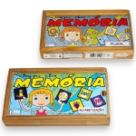 SIMQUE - CONJUNTO DE BRINQUEDOS EDUCATIVOS INFANTIS, ACOMPANHADOS DE SUA RESPECTIVAS CAIXAS EM MADEIRA COMPOSTO POR DUAS PEÇAS, SENDO: JOGO DA MEMÓRIA, MODELO PLURAL COM 40 (QUARENTA) PEÇAS E JOGO DA MEMÓRIA, MODELO ALBABETIZAÇAO COM 34 (TRINTA E QUATRO) PEÇAS. EM SUAS EMBALAGENS ORIGINAIS. APRESENTAM MARCAS DE ARMAZENAMENTO E DO TEMPO COMPATÍVEIS COM SEU ESTADO DE CONSERVAÇÃO, CONFORME FOTOS EXTRAS. 