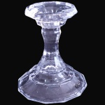 CASTIÇAL EXECUTADO EM DEMI-CRISTAL TRANSLÚCIDO MOLDADO E LAPIDADO, COM CORPO GEOMÉTRICO LAPIDADO EM FACETAS, BORDA SUPERIOR E BASE FACETADAS EM FORMATO POLIGONAL, MEDINDO 13 X 11 CM. APRESENTA MARCAS DO TEMPO, USO, DESGASTES E/OU IMPERFEIÇÕES COMPATÍVEIS COM SUA UTILIZAÇÃO E ESTADO DE CONSERVAÇÃO, CONFORME FOTOS EXTRAS. ESCLAREÇA TODAS AS DÚVIDAS ANTES DE EFETUAR SEU LANCE, QUE SERÁ CONSIDERADO IRREVOGÁVEL E IRRETRATÁVEL. CONSULTE PREVIAMENTE OS TERMOS E CONDIÇÕES DISPONÍVEIS NO SITE. CONTATO (21) 98264-3000.