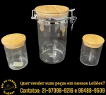 TOK&STOK - CONJUNTO DE POTES HERMÉTICOS REDONDOS EXECUTADOS EM VIDRO COMPOSTO POR TRÊS PEÇAS, SENDO: UM, MEDINDO 18 X 14 X 10 CM E DOIS, MEDINDO 10 X 7 X 7 CM CADA. APRESENTAM MARCAS DO TEMPO, USO E PEQUENAS IMPERFEIÇÕES SUPERFICIAIS COMPATÍVEIS COM SUA UTILIZAÇÃO E ESTADO DE CONSERVAÇÃO, CONFORME FOTOS EXTRAS. ESCLAREÇA TODAS AS DÚVIDAS ANTES DE EFETUAR SEU LANCE, QUE SERÁ CONSIDERADO IRREVOGÁVEL E IRRETRATÁVEL. CONSULTE PREVIAMENTE OS TERMOS E CONDIÇÕES DISPONÍVEIS NO SITE. CONTATO (21) 98264-3000.