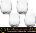 CONJUNTO DE COPOS PARA SHORT DRINK/WHISKY, EXECUTADOS EM DEMI-CRISTAL TRANSLÚCIDO, CORPO ARREDONDADO, ESTILO STEMLESS, DITO BOJO LARGO E FUNDO ESPESSO COMPOSTO POR QUATRO PEÇAS, MEDINDO 10 X 7 CM CADA. APRESENTAM MARCAS DO TEMPO, USO E PEQUENAS IMPERFEIÇÕES SUPERFICIAIS COMPATÍVEIS COM SUA UTILIZAÇÃO E ESTADO DE CONSERVAÇÃO, CONFORME FOTOS EXTRAS. ESCLAREÇA TODAS AS DÚVIDAS ANTES DE EFETUAR SEU LANCE, QUE SERÁ CONSIDERADO IRREVOGÁVEL E IRRETRATÁVEL. CONSULTE PREVIAMENTE OS TERMOS E CONDIÇÕES DISPONÍVEIS NO SITE. CONTATO (21) 98264-3000.