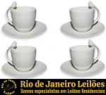 WOLFF — CONJUNTO PARA CAFÉ, PARTE DE SERVIÇO DE MESA, LINHA BIRDS, EXECUTADO EM PORCELANA ESMALTADA E VITRIFICADA COMPOSTO POR OITO PEÇAS, SENDO: QUATRO XÍCARAS, CORPO BOJUDO, ALÇA ANATÔMICA ORNAMENTADA COM ESCULTURA, REPRESENTANDO PÁSSARO, MEDINDO 6 X 8 X 6 CM CADA, ACOMPANHADA DE SEUS RESPECTIVOS PIRES, MEDINDO 11 CM CADA. APRESENTAM MARCAS DO TEMPO, USO E PEQUENAS IMPERFEIÇÕES SUPERFICIAIS COMPATÍVEIS COM SUA UTILIZAÇÃO E ESTADO DE CONSERVAÇÃO, CONFORME FOTOS EXTRAS. ESCLAREÇA TODAS AS DÚVIDAS ANTES DE EFETUAR SEU LANCE, QUE SERÁ CONSIDERADO IRREVOGÁVEL E IRRETRATÁVEL. CONSULTE PREVIAMENTE OS TERMOS E CONDIÇÕES DISPONÍVEIS NO SITE. CONTATO (21) 98264-3000.
