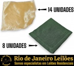 CONJUNTO PARA MESA POSTA EXECUTADO EM TECIDOS, CORES E PADRONAGENS DIVERSOS COMPOSTO POR VINTE E DOIS (22) GUARDANAPOS, MEDINDO 40 CM CADA, SENDO: QUATORZE (14), COR DOURADA E OITO (8), COR VERDE. APRESENTAM MARCAS DO TEMPO, USO E PEQUENAS IMPERFEIÇÕES SUPERFICIAIS COMPATÍVEIS COM SUA UTILIZAÇÃO E ESTADO DE CONSERVAÇÃO, CONFORME FOTOS EXTRAS. ESCLAREÇA TODAS AS DÚVIDAS ANTES DE EFETUAR SEU LANCE, QUE SERÁ CONSIDERADO IRREVOGÁVEL E IRRETRATÁVEL. CONSULTE PREVIAMENTE OS TERMOS E CONDIÇÕES DISPONÍVEIS NO SITE. CONTATO (21) 98264-3000.