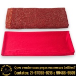 CONJUNTO DE TECIDOS, IDEIAIS PARA CONFECÇÃO DE VESTUÁRIO, ADORNOS OU TRABALHOS MANUAIS, APRESENTANDO DUAS TEXTURAS COMPLEMENTARES COMPOSTO POR DOIS CORTES, SENDO: UM LISO, COR VERMELHA, MEDINDO 200 X 180 CM E UM, TIPO LINHÃO COM FRANJAS, COR 250 X 100 CM. TRATA-SE DE PEÇA SEMINOVA, PODENDO APRESENTAR SINAIS DE USO, MARCAS DO TEMPO, DESGASTES NATURAIS, PEQUENAS IMPERFEIÇÕES, RESTAUROS, REPAROS E/OU OUTRAS CARACTERÍSTICAS PRÓPRIAS DE SUA NATUREZA, USO E ESTADO DE CONSERVAÇÃO, NÃO SENDO TAIS ASPECTOS, POR SI SÓ, MOTIVO PARA DESCLASSIFICAÇÃO, CANCELAMENTO OU QUESTIONAMENTOS POSTERIORES, DEVENDO O ARREMATANTE CONSIDERAR TAIS CONDIÇÕES PREVIAMENTE À OFERTA E ARREMATAÇÃO. ESCLAREÇA TODAS AS DÚVIDAS ANTES DE EFETUAR SEU LANCE, QUE SERÁ CONSIDERADO IRREVOGÁVEL E IRRETRATÁVEL. CONSULTE PREVIAMENTE OS TERMOS E CONDIÇÕES DISPONÍVEIS NO SITE. CONTATO (21) 98264-3000. 