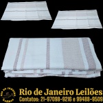 HOTEL COLLECTION BY MACYS – CONJUNTO JOGO PARA CAMA, MADE IN USA, CONFECCIONADO EM TECIDO 100% ALGODÃO TEXTURIZADO, COR BRANCA, APRESENTANDO SOFISTICADA COMPOSIÇÃO DE LISTRAS VERTICAIS EM LARURAS VARIADAS, COR BEGE,  COMPOSTO POR TRÊS PEÇAS, SENDO: CAPA DE EDREDOM E/ OU DUVET, MEDINDO  280 X 240 CM E DOIS PORTA-TRAVESSEIROS, MEDINDO 90 X 50 CM CADA. APRESENTAM MARCAS DO TEMPO, USO, DESGASTES E/OU PEQUENAS IMPERFEIÇÕES COMPATÍVEIS COM SUA UTILIZAÇÃO E ESTADO DE CONSERVAÇÃO, CONFORME FOTOS EXTRAS. ESCLAREÇA TODAS AS DÚVIDAS ANTES DE EFETUAR SEU LANCE, QUE SERÁ CONSIDERADO IRREVOGÁVEL E IRRETRATÁVEL. CONSULTE PREVIAMENTE OS TERMOS E CONDIÇÕES DISPONÍVEIS NO SITE. CONTATO (21) 98264-3000.
