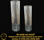 CONJUNTO DE FLOREIRAS EXECUTADAS EM VIDRO TRANSLÚCIDO, FORMATO CILÍNDRICO ALONGADO COM BASE PLANA COMPOSTO POR DUAS PEÇAS, SENDO: UM, MEDINDO 50 X 14 CM E UM, MEDINDO 40 X 14 CM. APRESENTAM MARCAS DO TEMPO, USO, DESGASTES E/OU PEQUENAS IMPERFEIÇÕES COMPATÍVEIS COM SUA UTILIZAÇÃO E ESTADO DE CONSERVAÇÃO, CONFORME FOTOS EXTRAS. ESCLAREÇA TODAS AS DÚVIDAS ANTES DE EFETUAR SEU LANCE, QUE SERÁ CONSIDERADO IRREVOGÁVEL E IRRETRATÁVEL. CONSULTE PREVIAMENTE OS TERMOS E CONDIÇÕES DISPONÍVEIS NO SITE. CONTATO (21) 98264-3000.